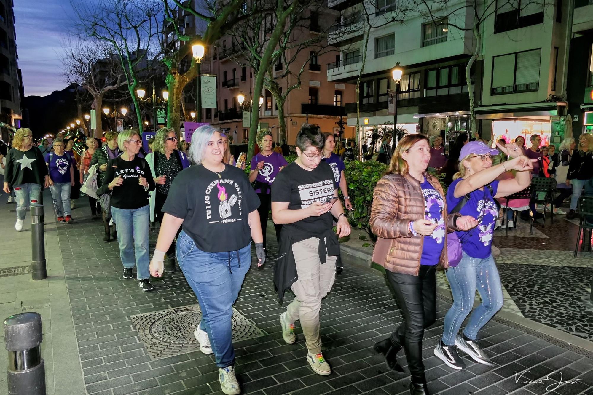 La manifestación feminista del 8M en Gandia