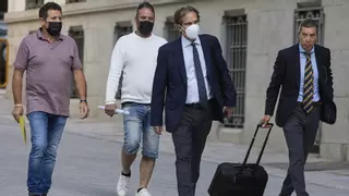 La acusación de Kwesi: el patrón del "Pitanxo" y su sobrino trataron de echarlo de la balsa tras el naufragio