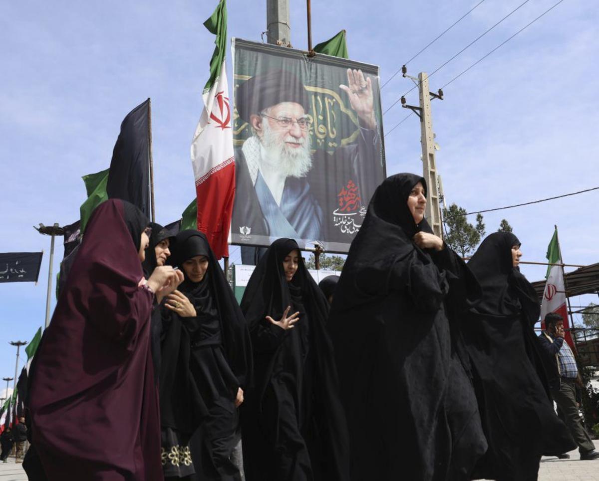 Un mes de guerra al Pròxim Orient, Tema del Diumenge