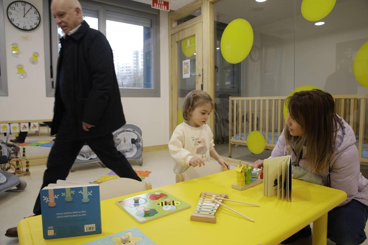 La escuelina de 0 a 3 "Los Nuberinos" arranca su andadura en Gijón (en imágenes)