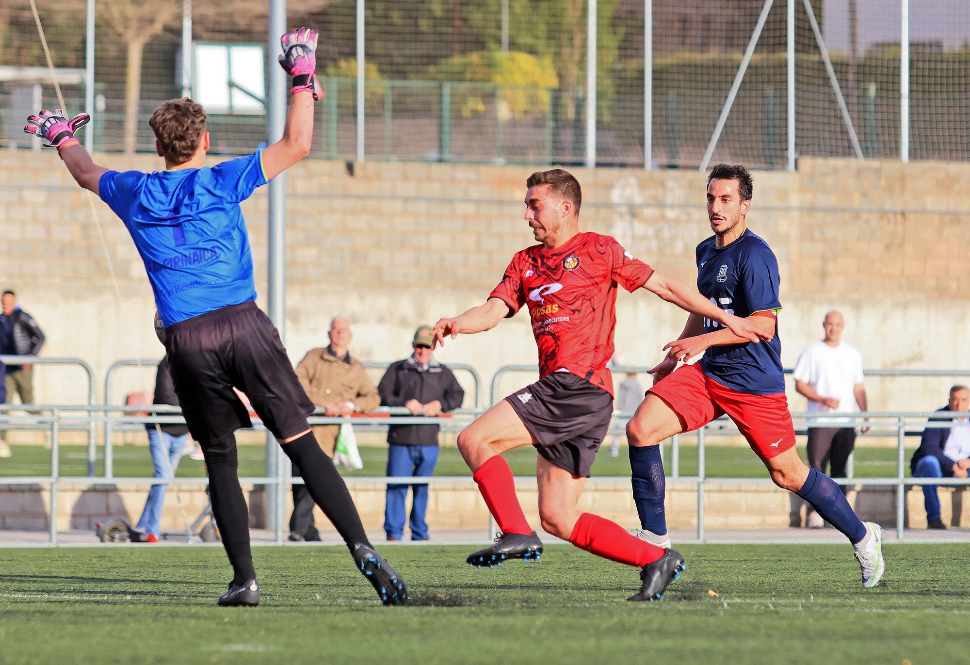 Totes les imatges del partit entre l'Artés i el Pirinaica B