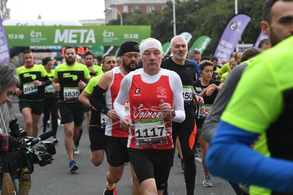 Búscate en la galería del medio maratón Coruña21