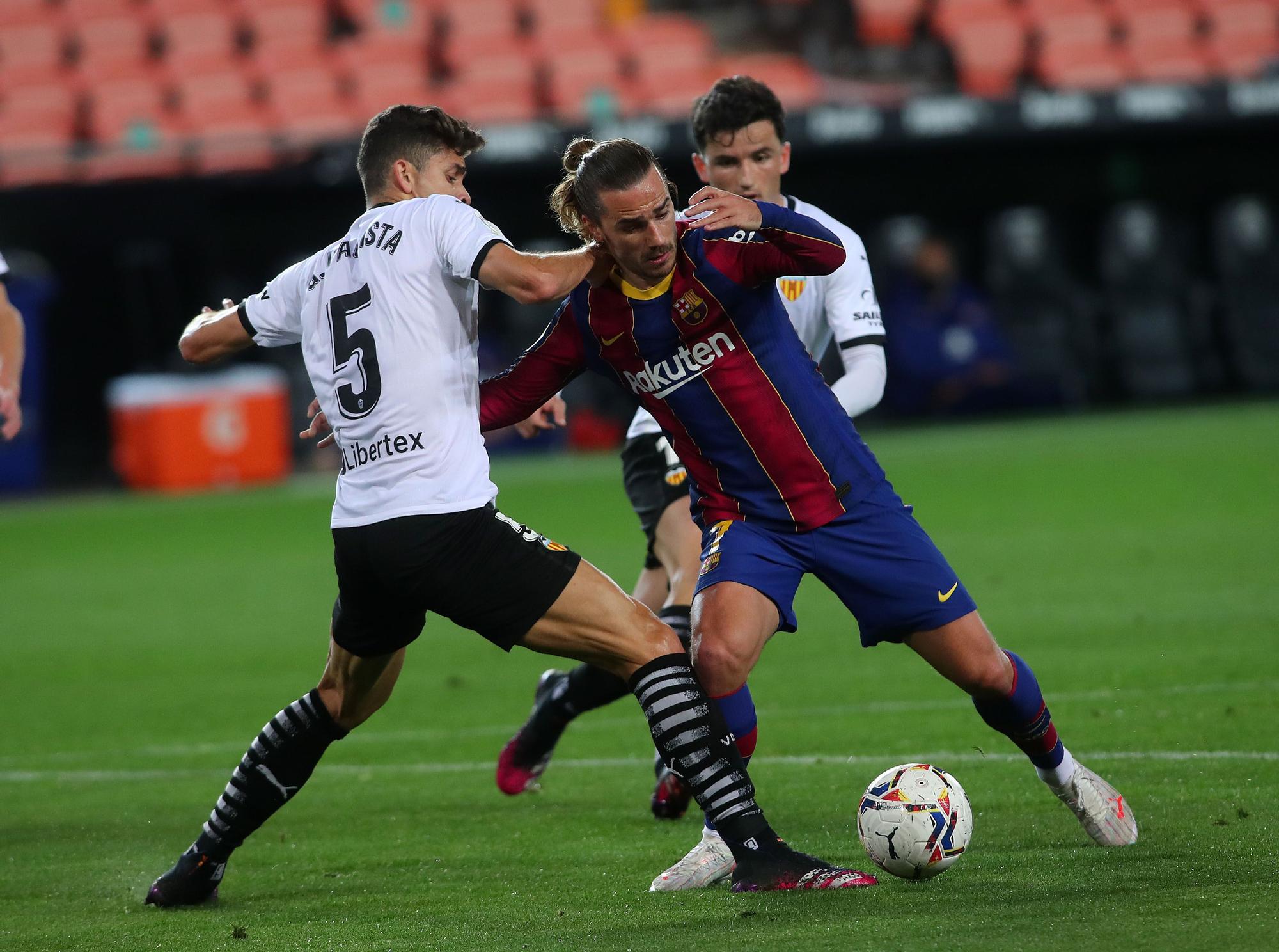 Todas las imágenes del partido entre el Valencia CF y el Barcelona