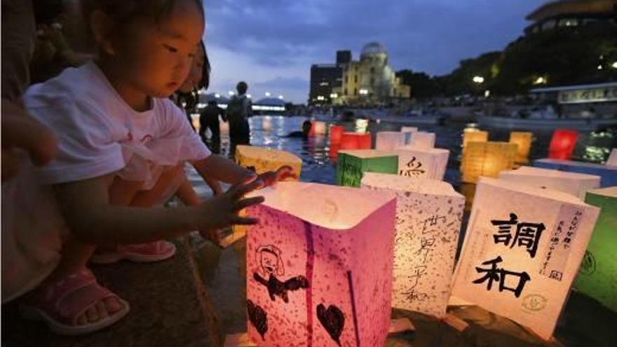 Record a les víctimes de la bomba atòmica a Hiroshima