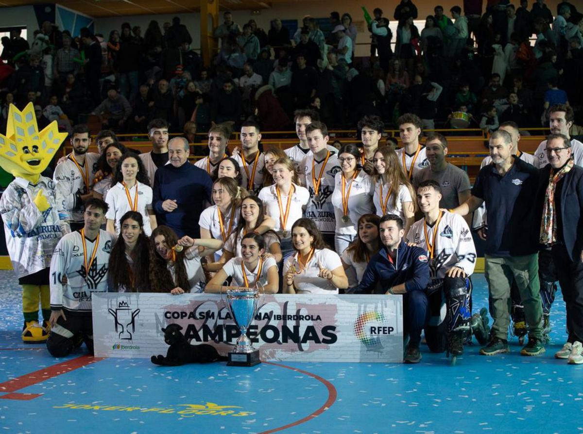El CPLV Munia Panteras de Valladolid celebra su triunfo. | A. B,