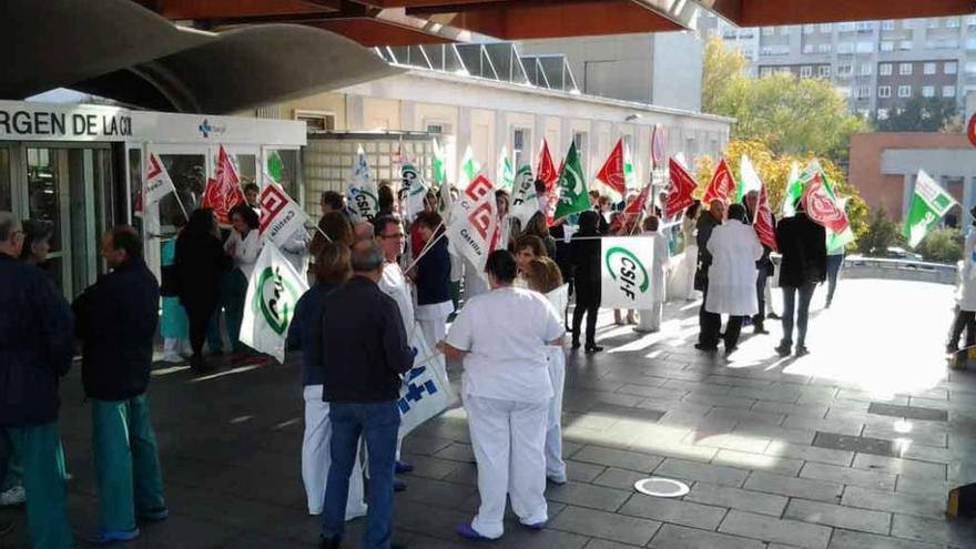 La devolución de los días de asuntos propios enfrenta a CSI-F y Satse