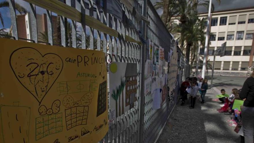 Podemos exige que se abra el centro social de San Antón en el antiguo colegio Carlos III