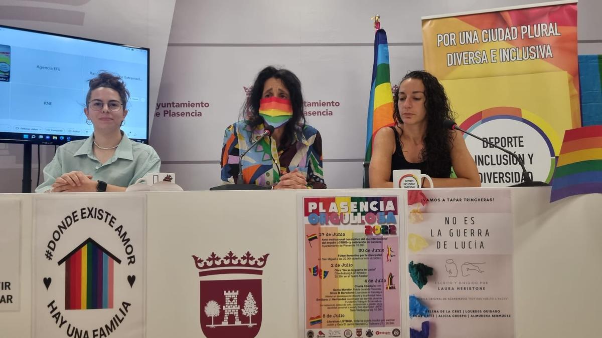 Presentación de las actividades por el Día del Orgullo en Plasencia.