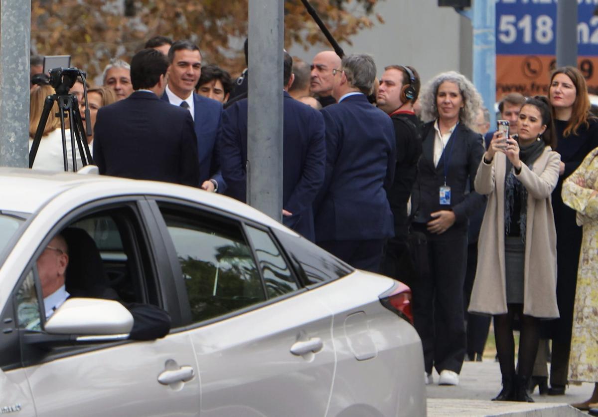 El presidente del Gobierno de España, Pedro Sánchez, ha sido el primero en hacer acto de presencia en Casa Mediterráneo.