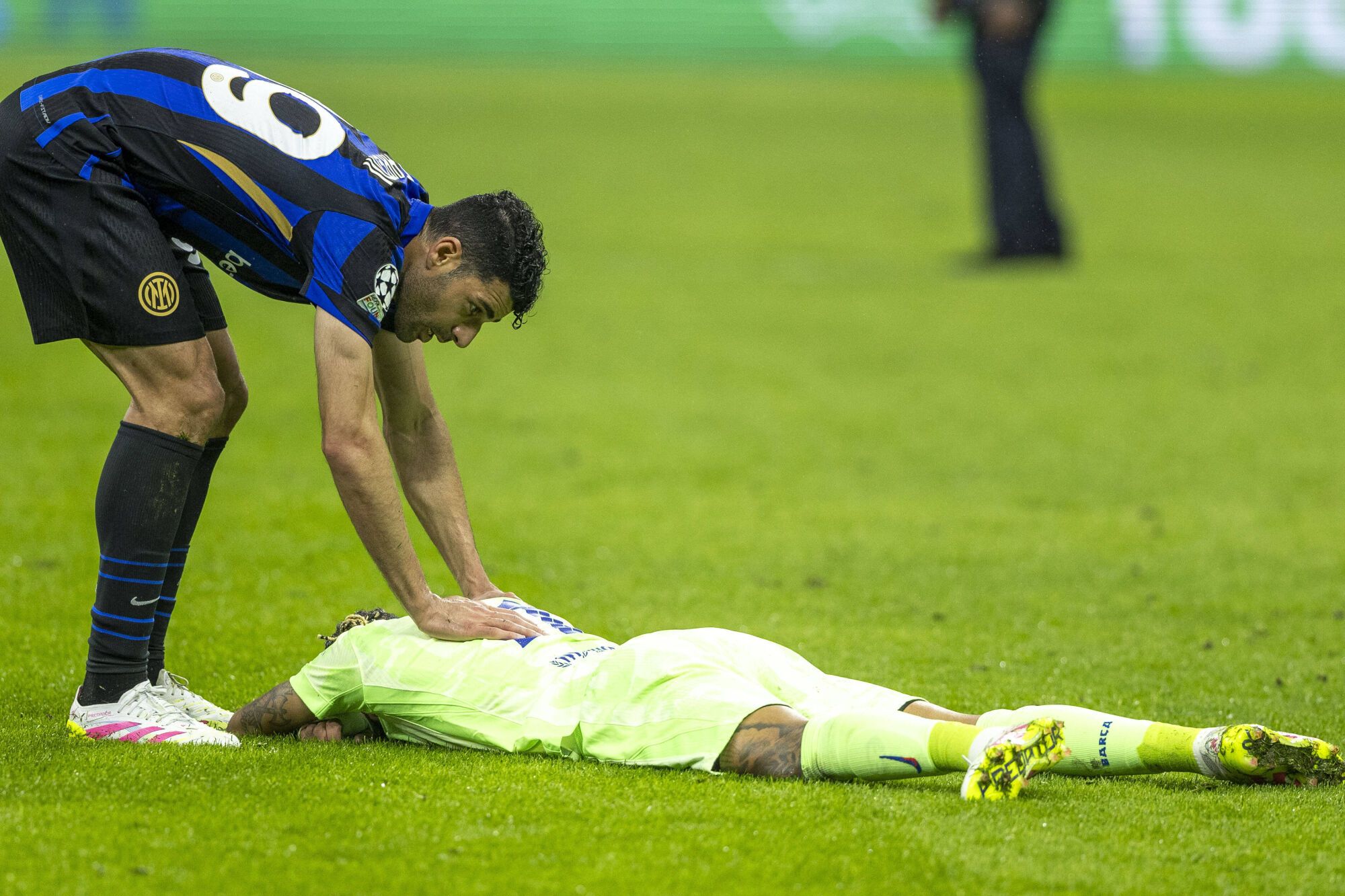 Resumen, goles y highlights Inter 4 - 3 FC Barcelona de la vuelta de  semifinales de la Champions League