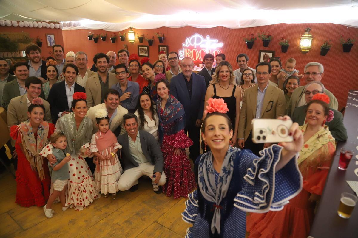 El ambiente familiar gana protagonismo en el recinto ferial pese al calor de la jornada