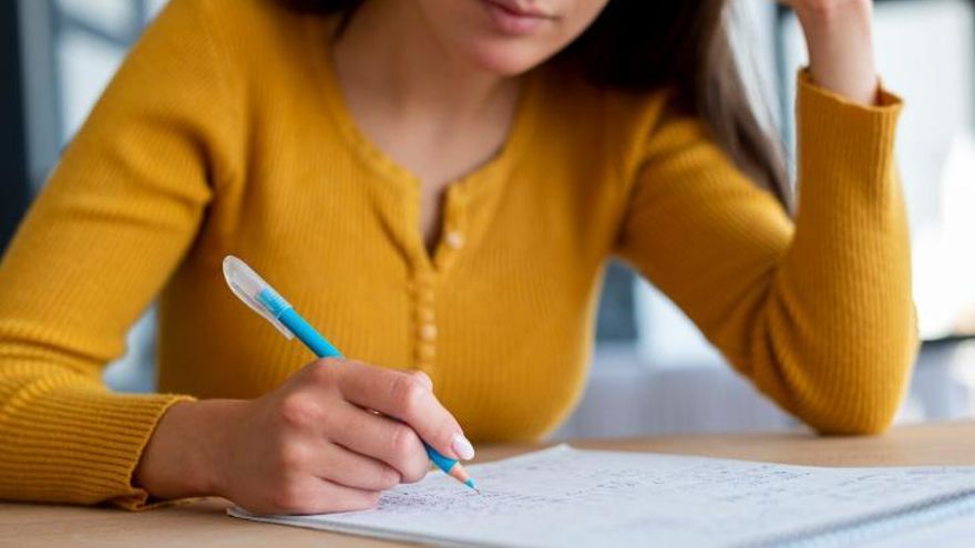 Apuja la nota de l&#039;examen gràcies al mètode negre-vermell-verd