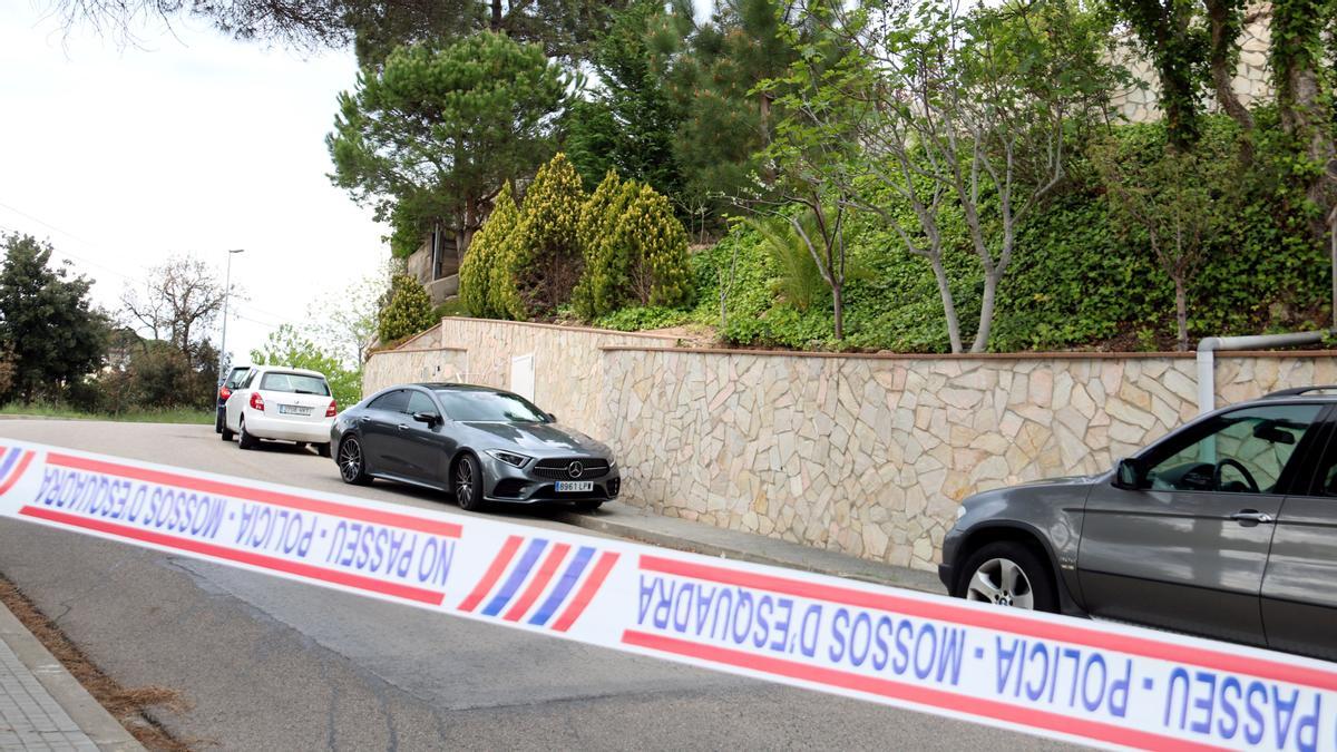 Los Mossos d'Esquadra investigan la muerte de tres personas en la urbanitzación Els Pinars de Lloret de Mar