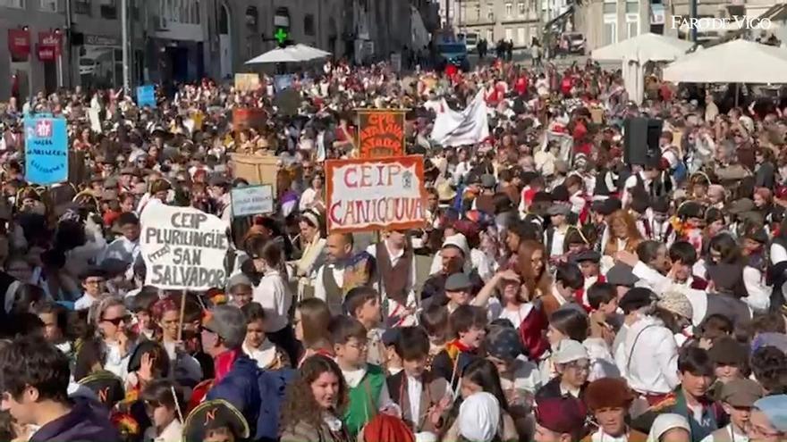 A Reconquistiña toma las calles de Vigo con unos 2.000 escolares