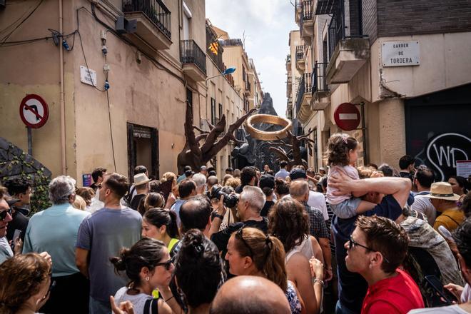 Gràcia premia a la plaza Rovira i Trias por su homenaje a Antònia Font como la calle mejor decorada de las fiestas de 2026