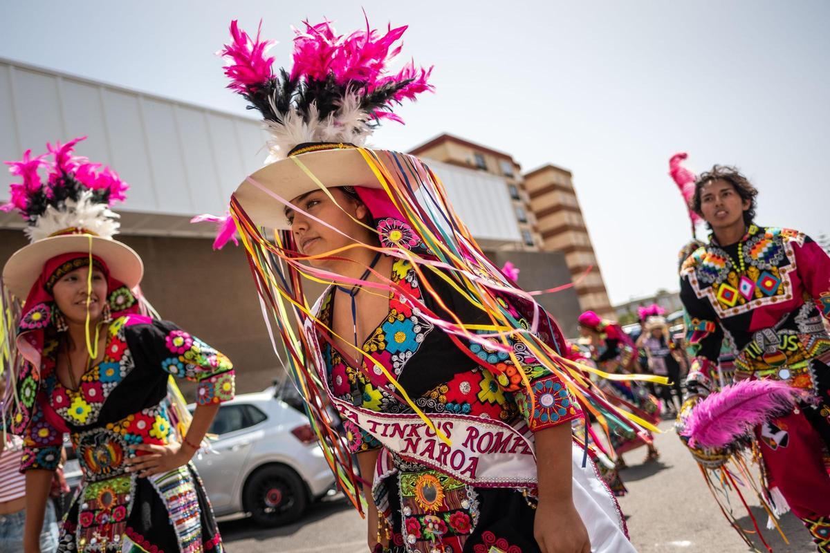 Fiesta de la virgen de Copacabana de la comunidad boliviana en Tenerife