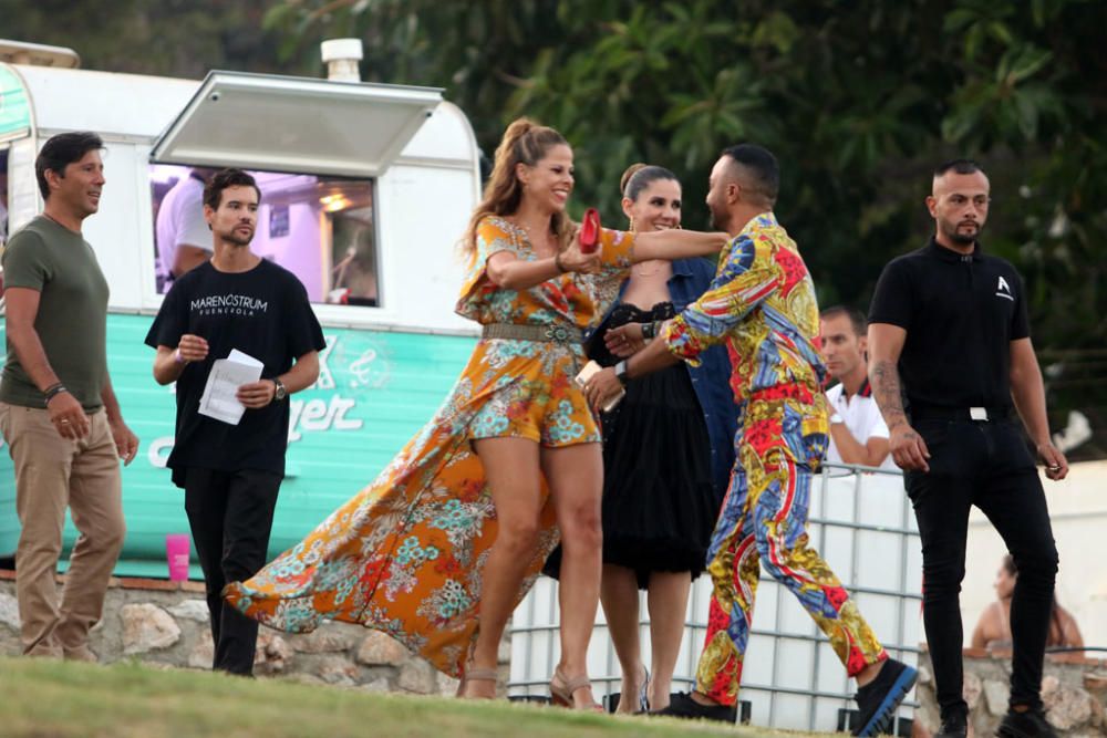 Gran expectación ante el único concierto de Jennifer Lopez en España. Se han formado largas colas hasta la apertura de las puertas del recinto del Marenostrum Castle Park, escenario del concierto.