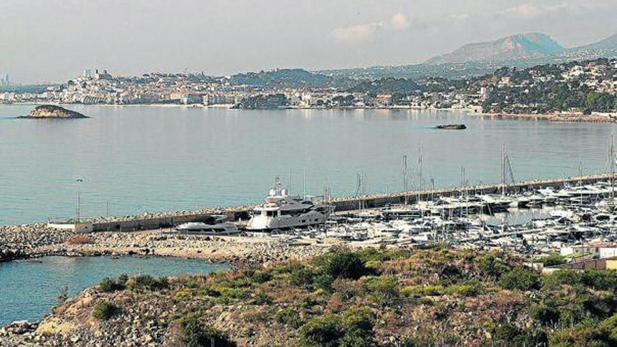 Imagen del puerto deportivo Marina Greenwich (antes denominado Luís Campomanes).