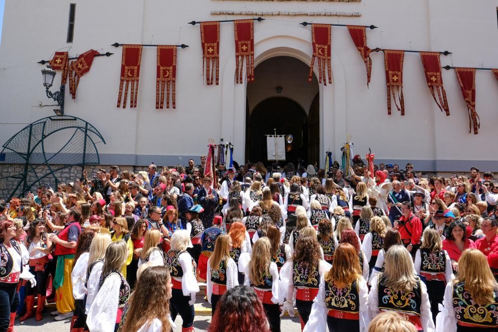 Traslado del santo en los Moros y Cristianos de Elda