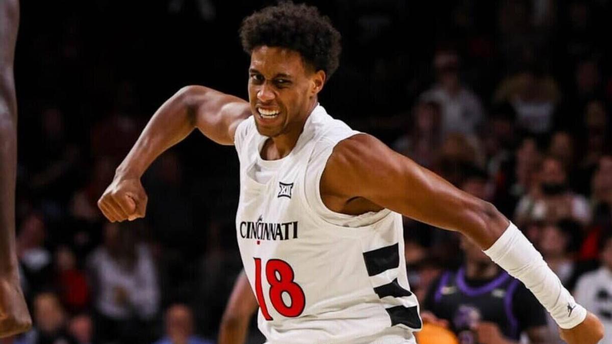 Baba Miller celebra una canasta