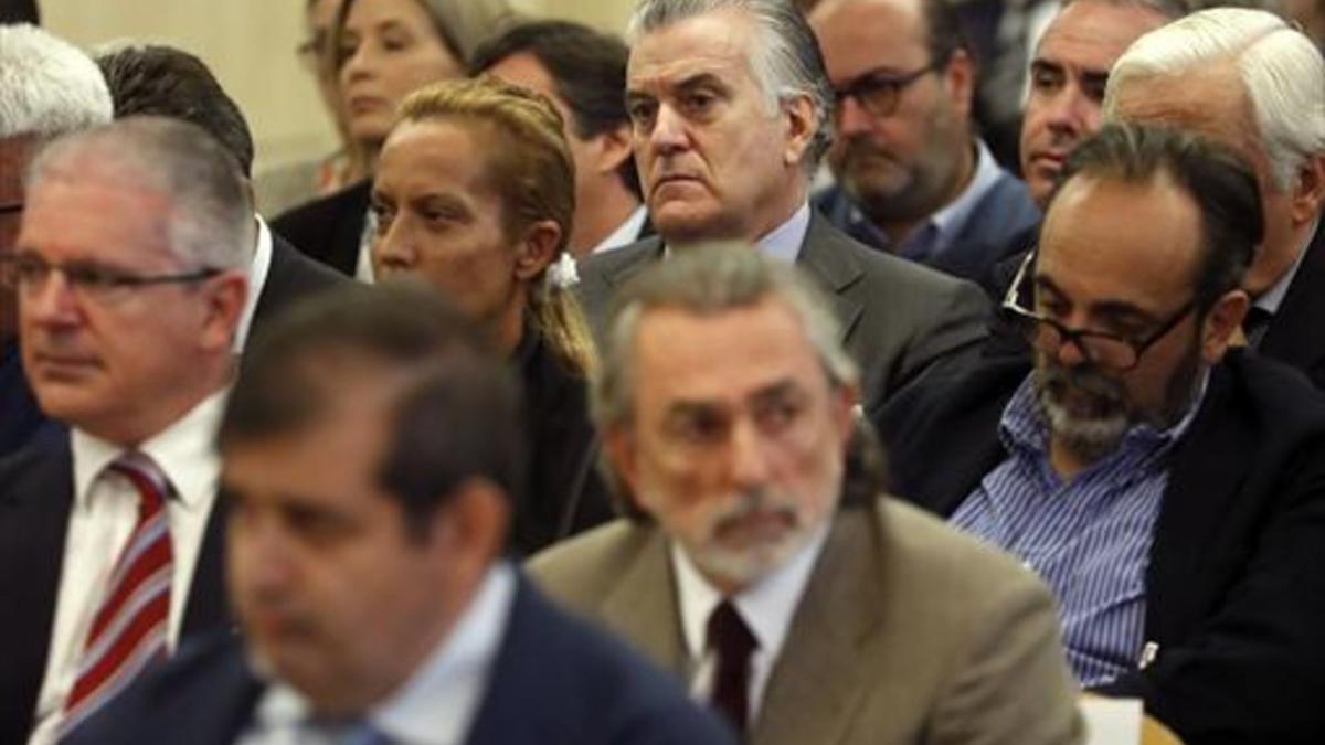 Acusados por la 'trama Gürtel' en el banquillo de los acusados.