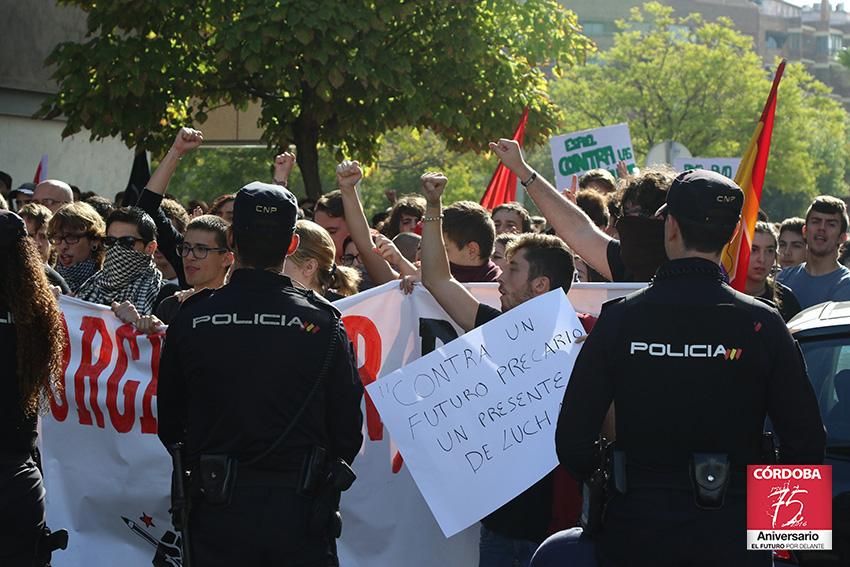 FOTOGALERÍA / Jornada de huelga estudiantil en Córdoba contra la LOMCE