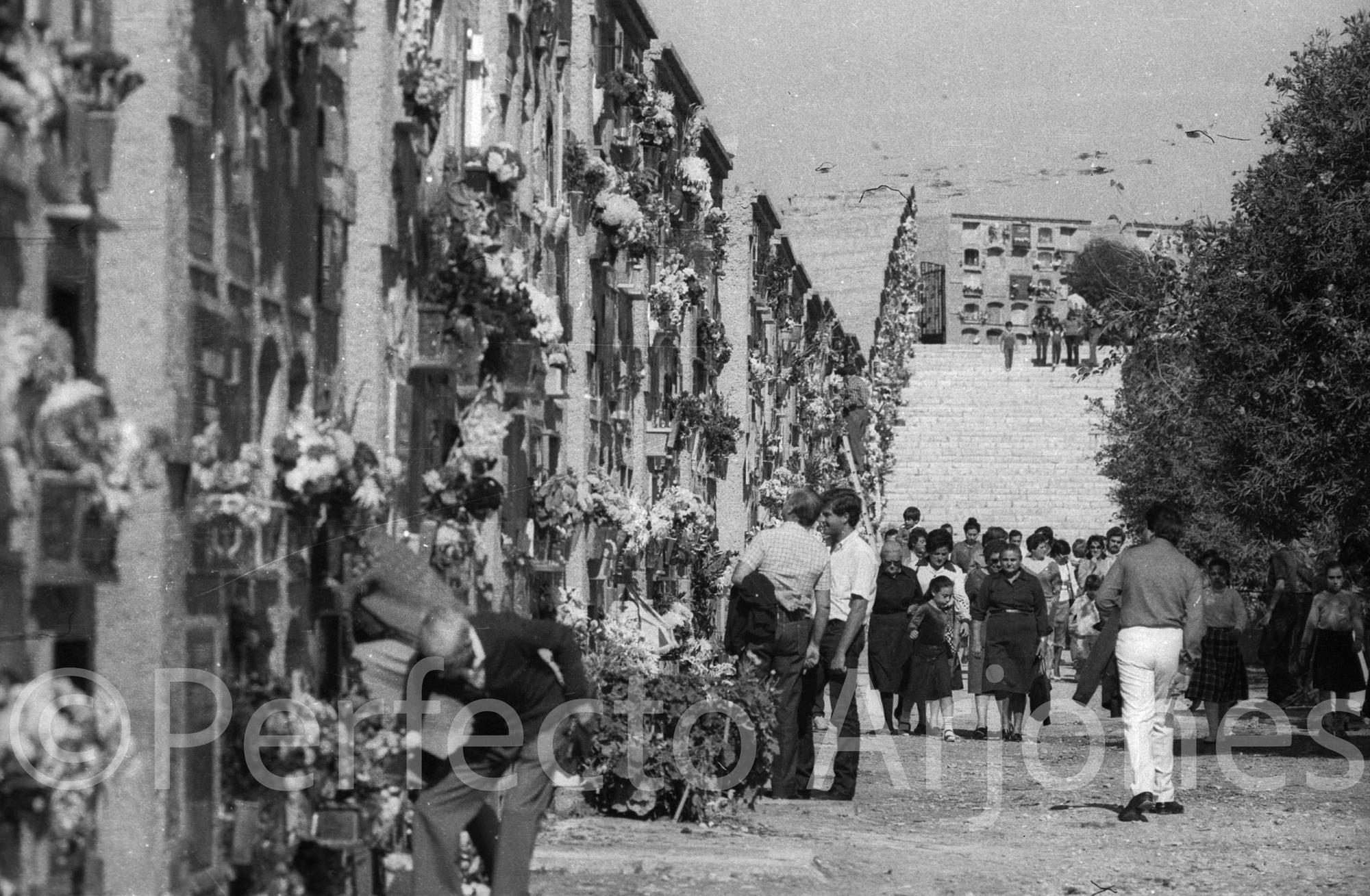 Así se celebraba en Alicante el Día de Todos los Santos en los años 60, 70 y 80