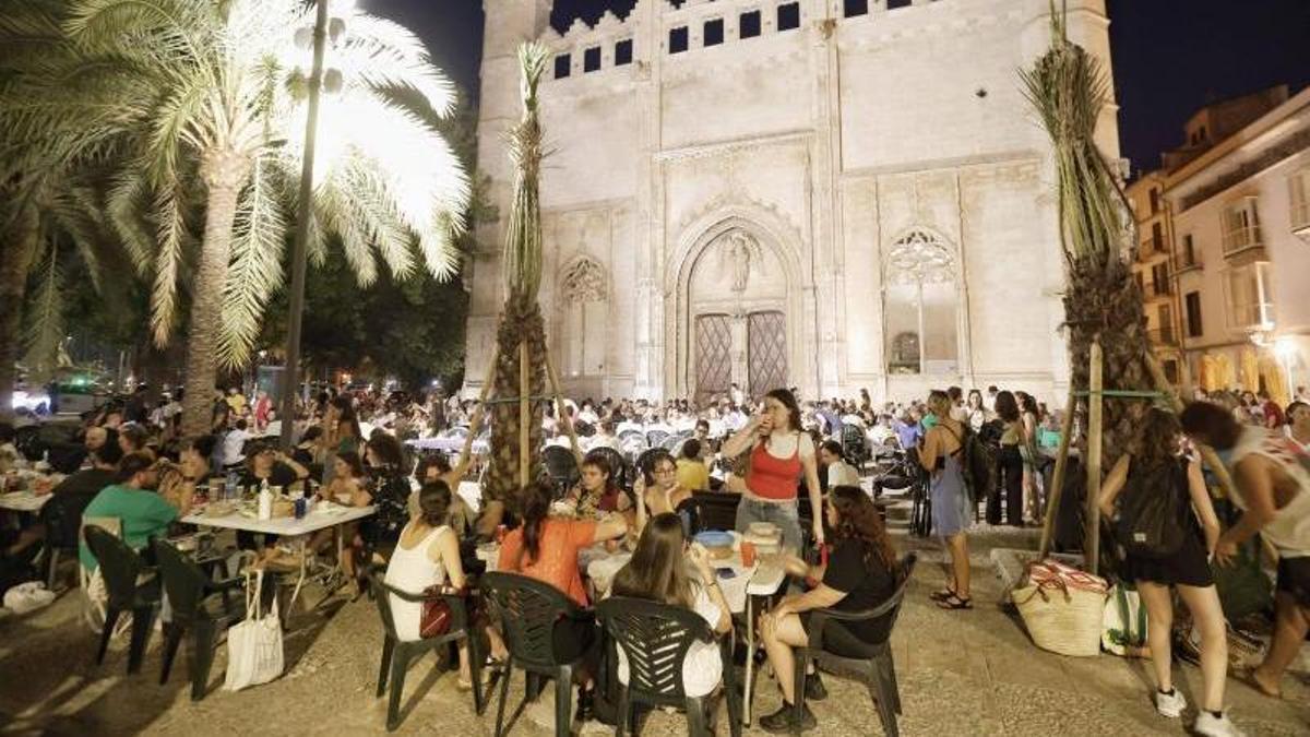 Un Sopar a la Llesca celebrado en la Llotja.