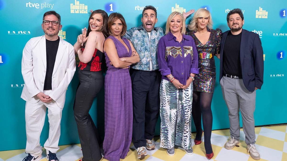 Los presentadores de ‘La familia de la tele’ Inés Hernand, María Patiño, Aitor Albizua y Belén Esteban.