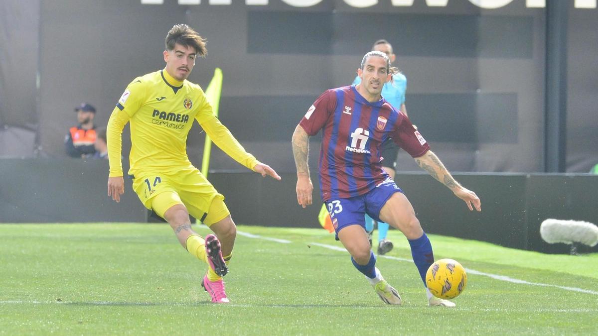 Marc Mateu durante el partido del pasado sábado ante el Villarreal B