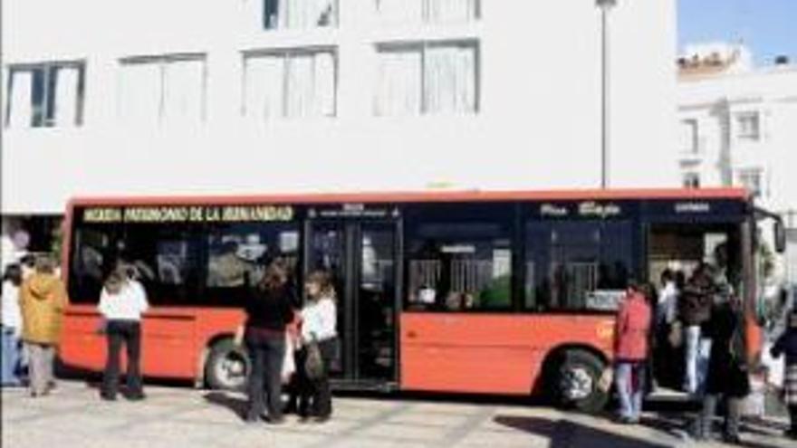 Multarán al consistorio por dejar que pongan videovigilancia en autobuses