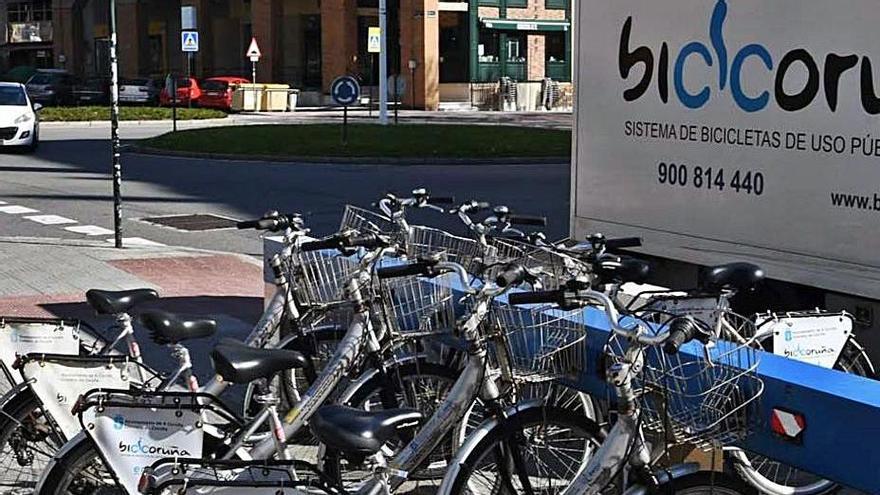 Estación de BiciCoruña en Os Rosales. |   // VÍCTOR ECHAVE