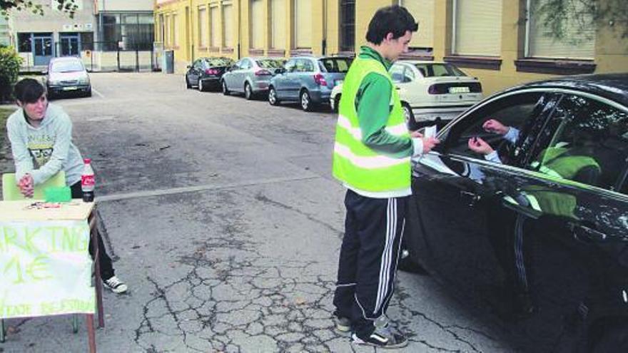 Alumnos del Instituto controlarán los parkings locales