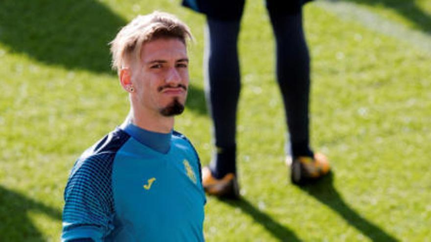 Samu Castillejo, en un entrenamiento del curso pasado.