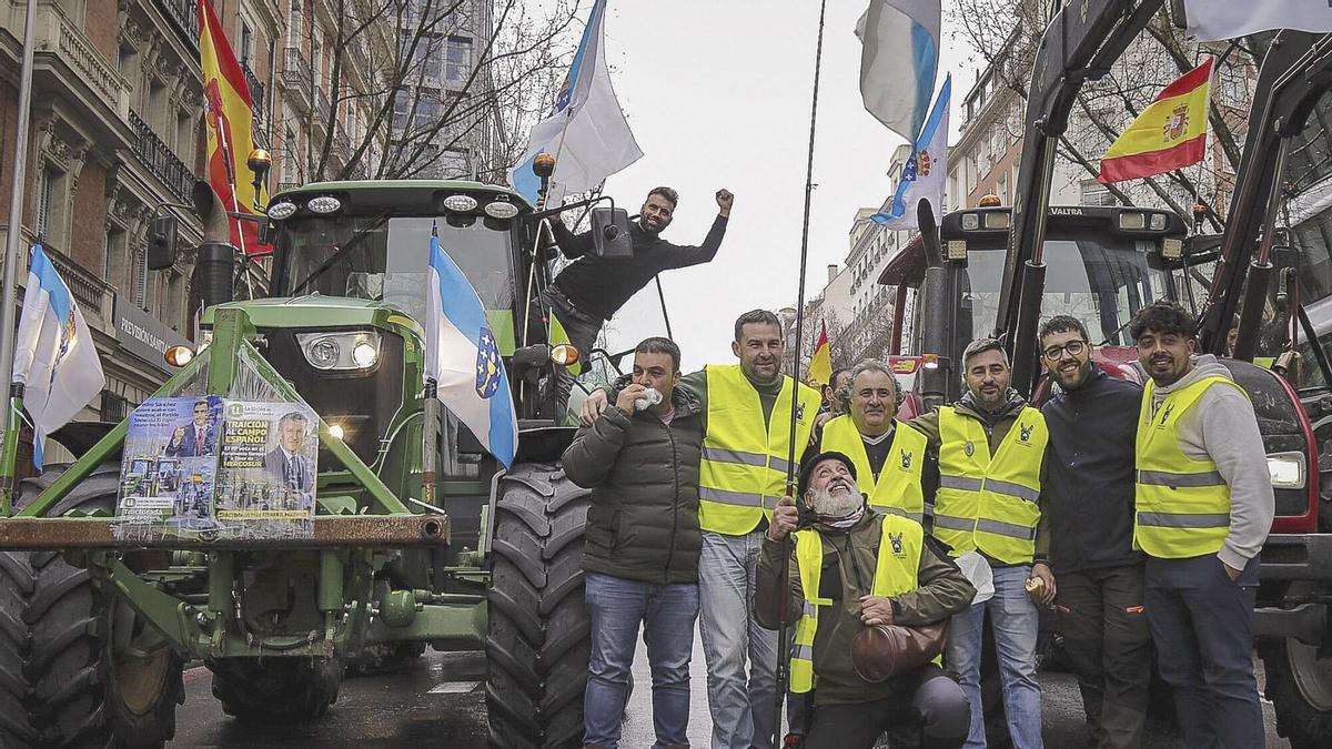 Ganaderos y agricultores de Ourense que participaron en la protesta en Madrid contra el acuerdo de libre comercio entre la UE  y Mercosur.