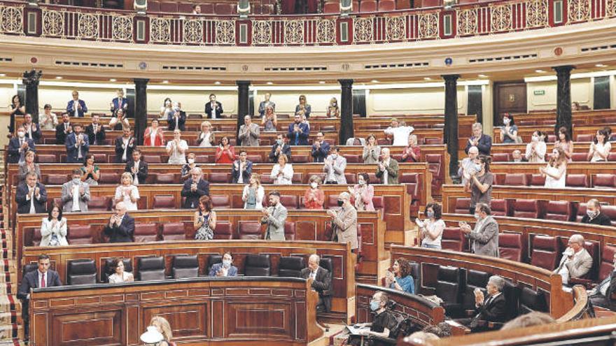 El Congreso resucita las sanciones por morosidad