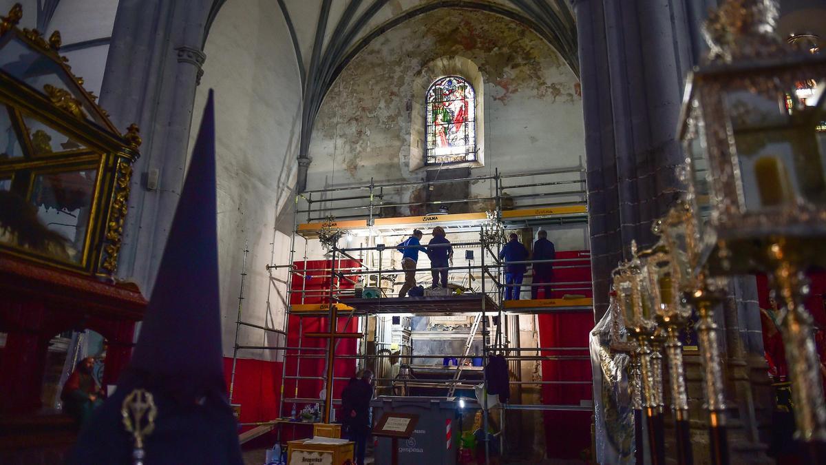 Obras de restauración del mauselo, en Santo Domingo.
