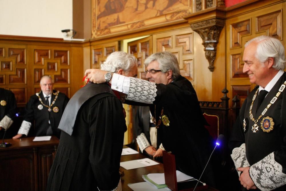 Martín Uña recibe la Cruz de San Raimundo