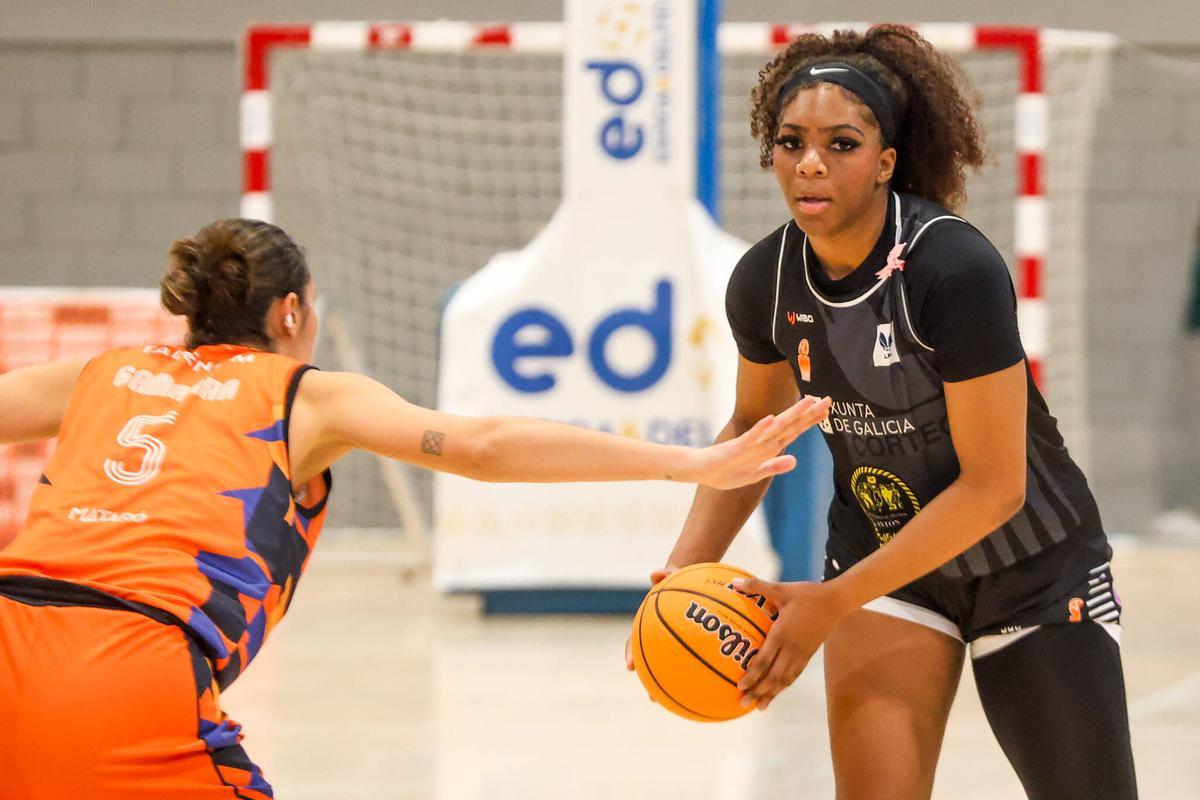 Ezumah es la máxima taponadora de la liga y la tercera en valoración estadística.