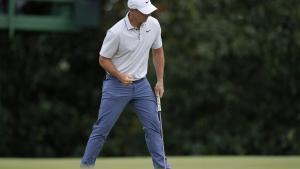 Rory McIlroy celebra uno de sus birdies en los primeros nueve hoyos en Augusta
