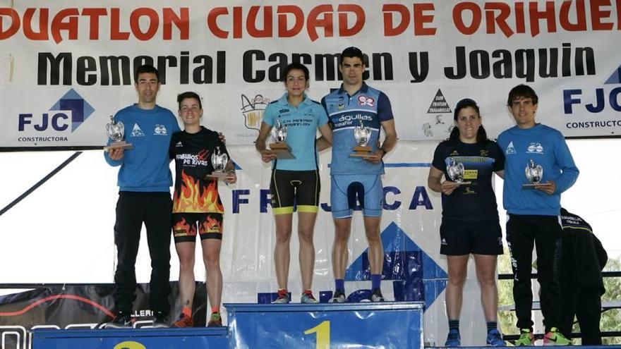 Los podios masculinos y femeninos de la prueba.