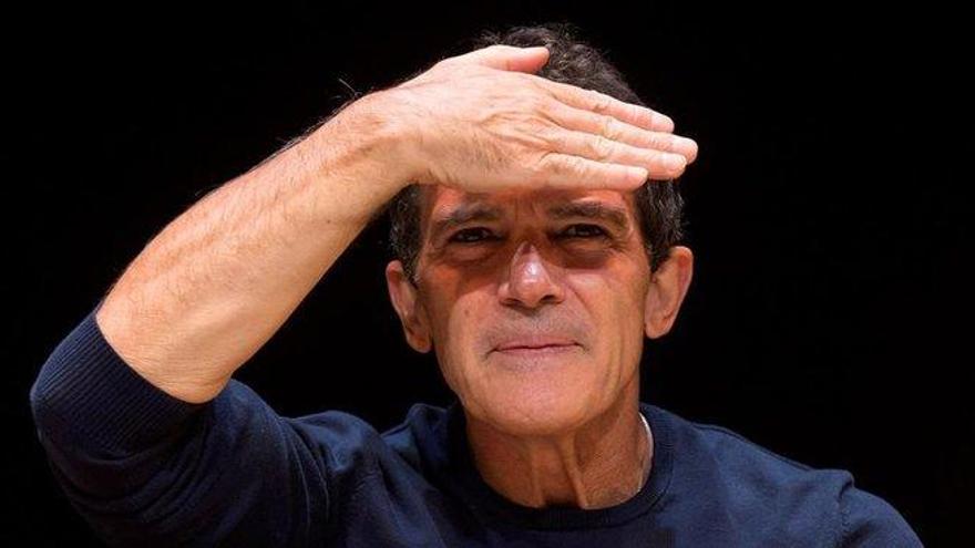 Banderas instala Broadway en Málaga