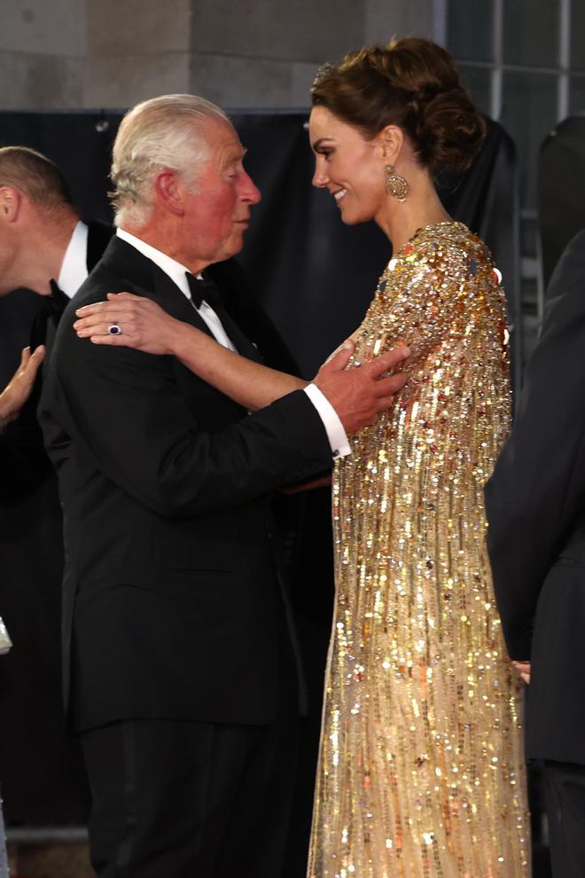 El rey Carlos III junto a Kate Middleton en 2021