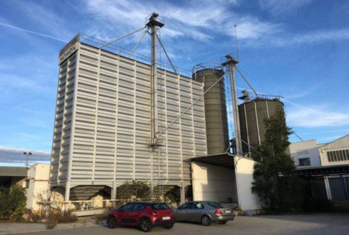 Oportunitat amb preu rebaixat per adquirir una antiga fàbrica d’arròs a Tortosa