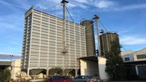 Oportunitat amb preu rebaixat per adquirir una antiga fàbrica d’arròs a Tortosa