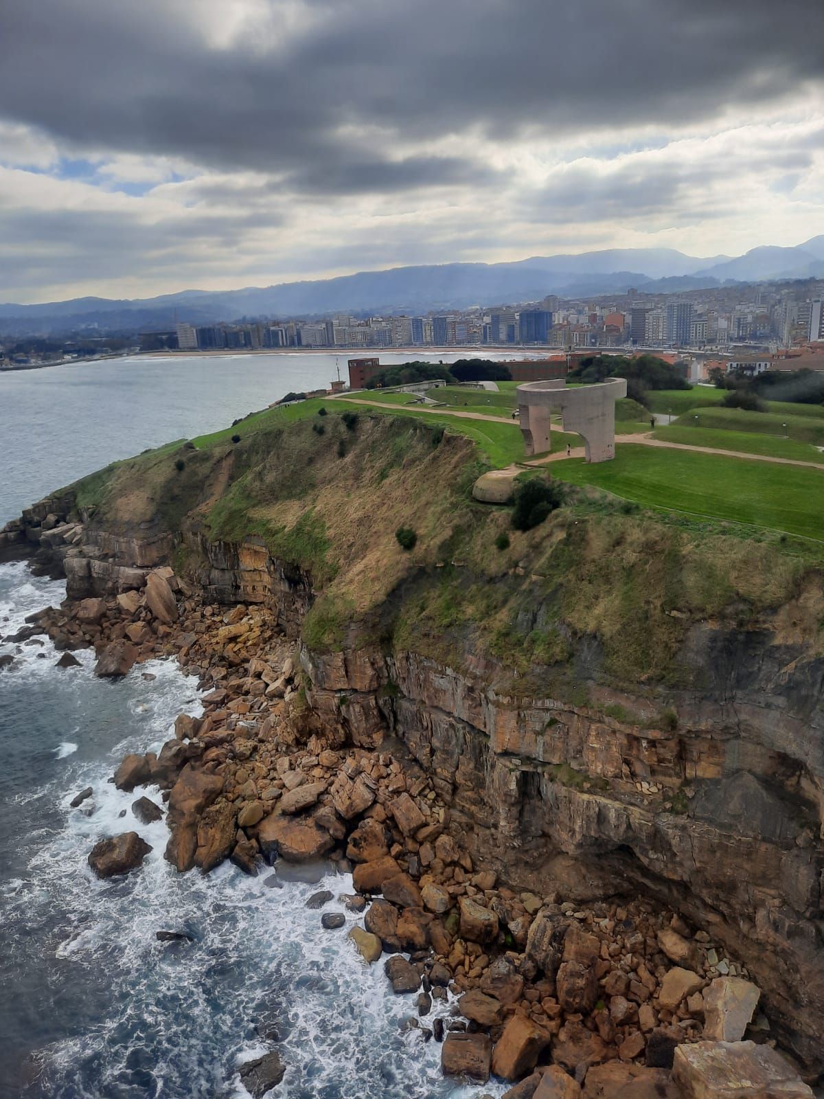 En imágenes: Así se ve Gijón desde el aire