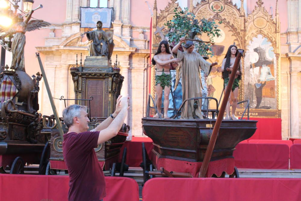 Llegada de las Rocas a la Plaza de la Virgen