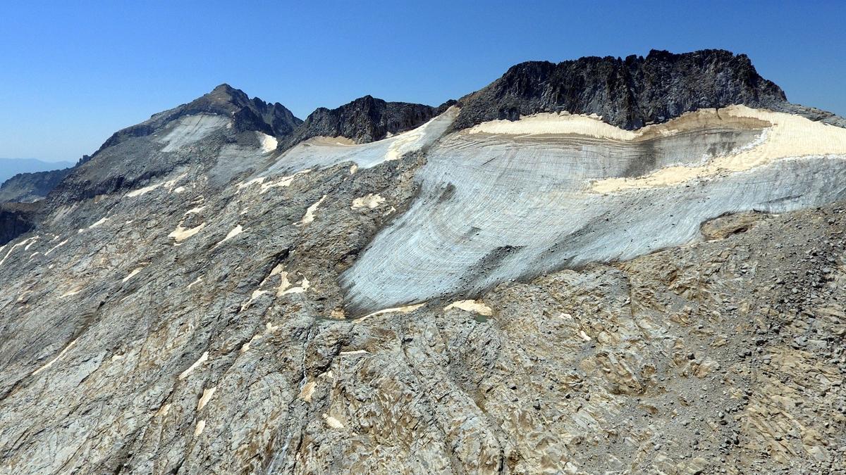 El glaciar del Aneto, a vista de dron