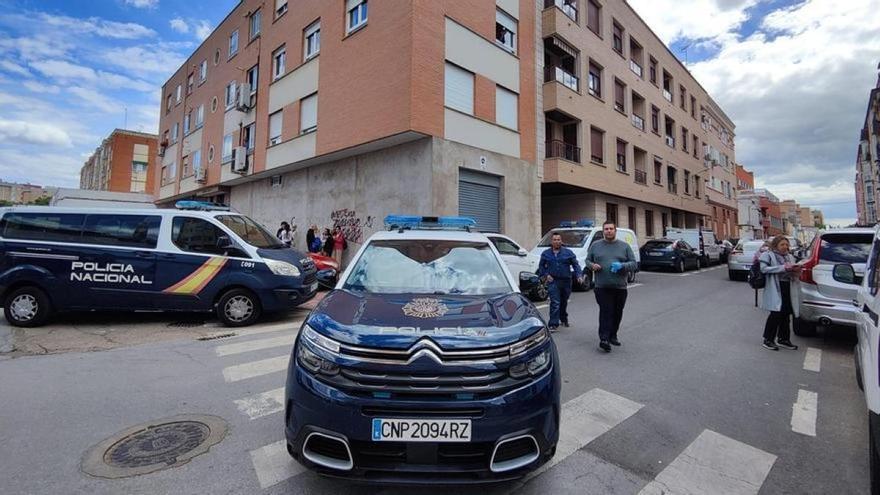 El menor detenido en Badajoz mató a su madre a cuchilladas tras una discusión en casa