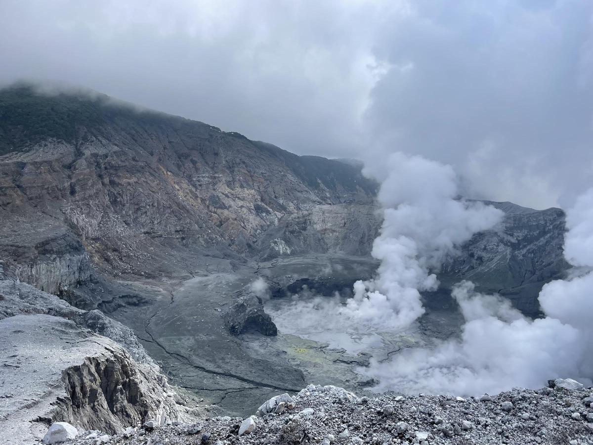 El volcán Poás, en el que han trabajado los investigadores de la UA.